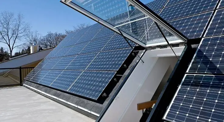 Дома россиян хотят оборудовать солнечными батареями и измельчителями отходов